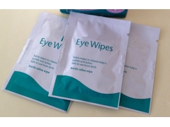 Eyelid wipes